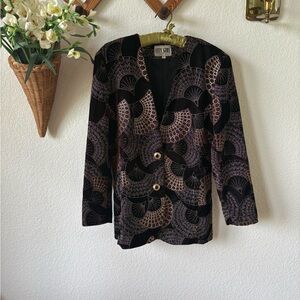 IMAN Elegant Black and Gold Blazer